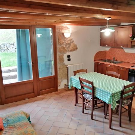 Agriturismo Lusani Caprino Veronese Esterno foto