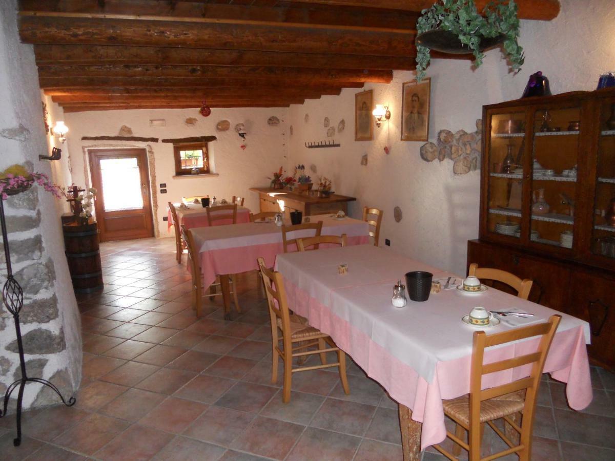 Agriturismo Lusani Caprino Veronese Esterno foto